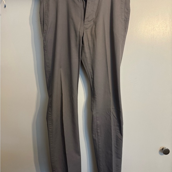 J. Crew Men's Classic Gray Chinos - Picture 1 of 2